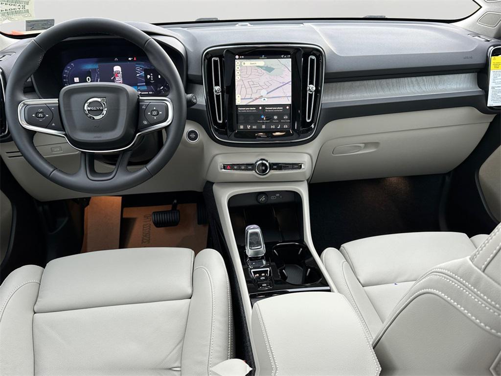 new 2026 Volvo XC40 car