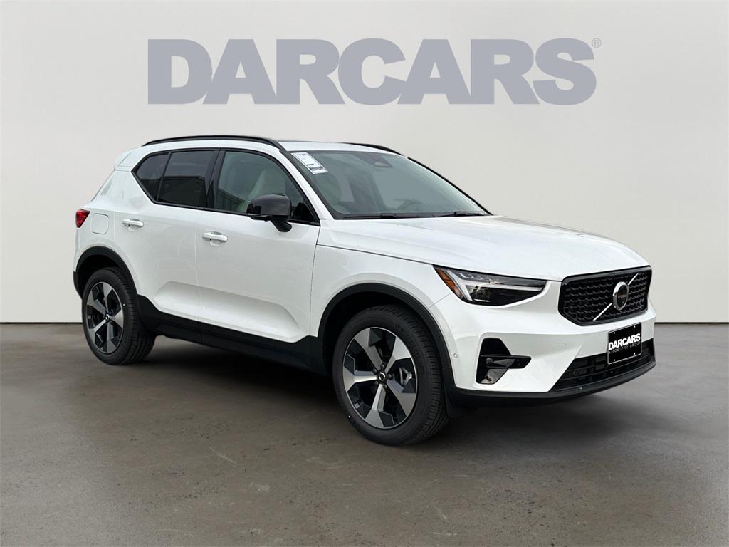 new 2026 Volvo XC40 car