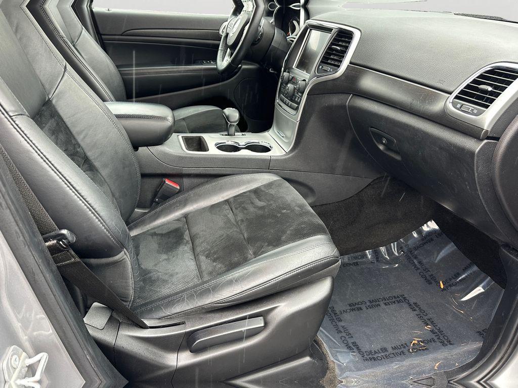 used 2015 Jeep Grand Cherokee car, priced at $11,700