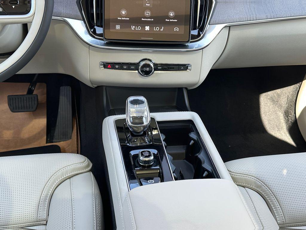 new 2026 Volvo XC90 car, priced at $75,684