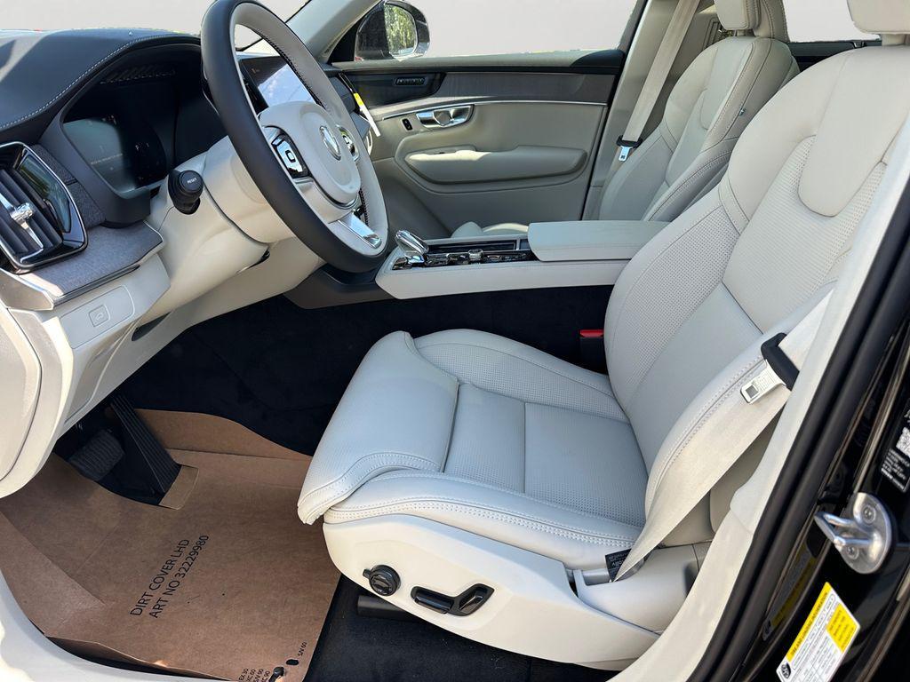 new 2026 Volvo XC90 car, priced at $75,684