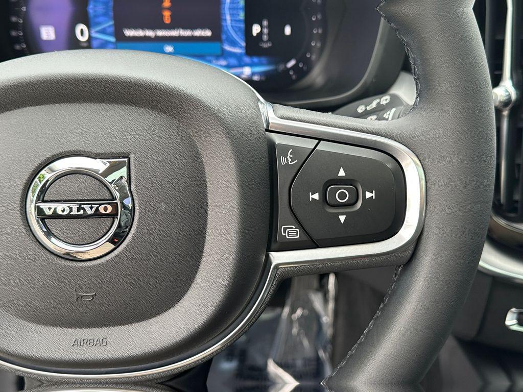 used 2023 Volvo XC60 car, priced at $31,689