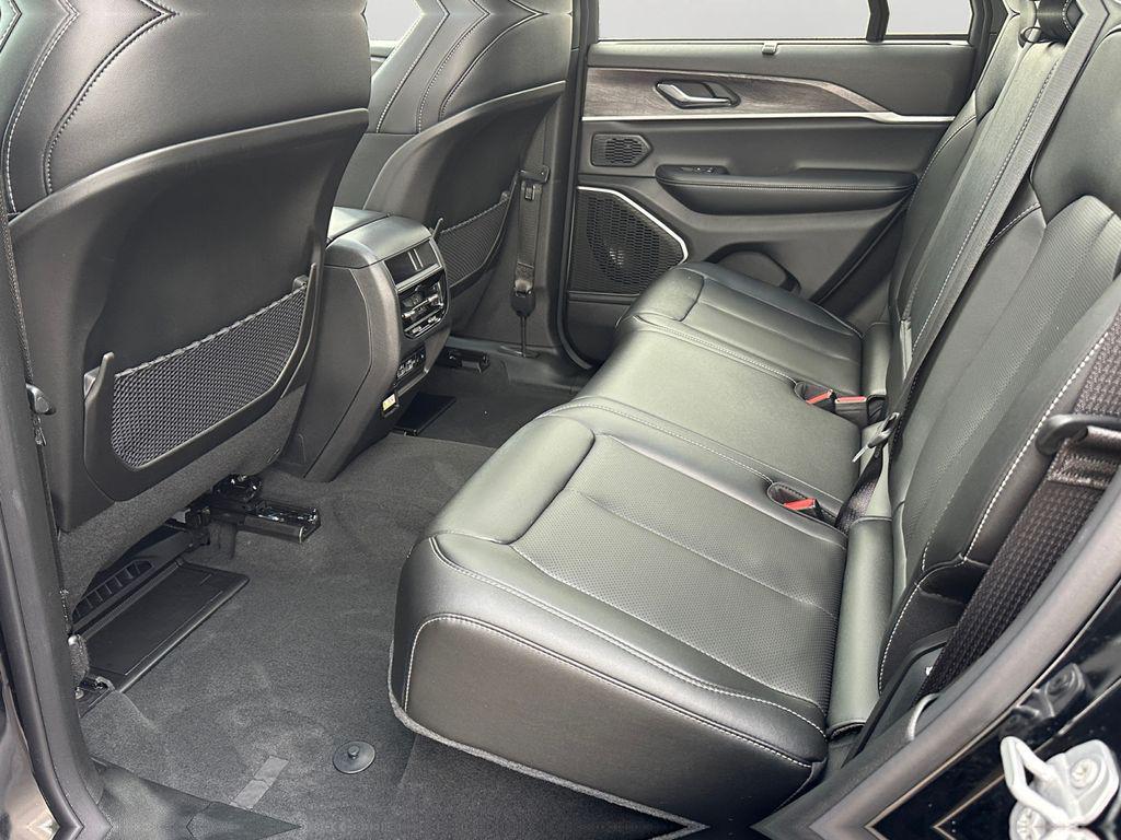 used 2024 Jeep Grand Cherokee car, priced at $36,489