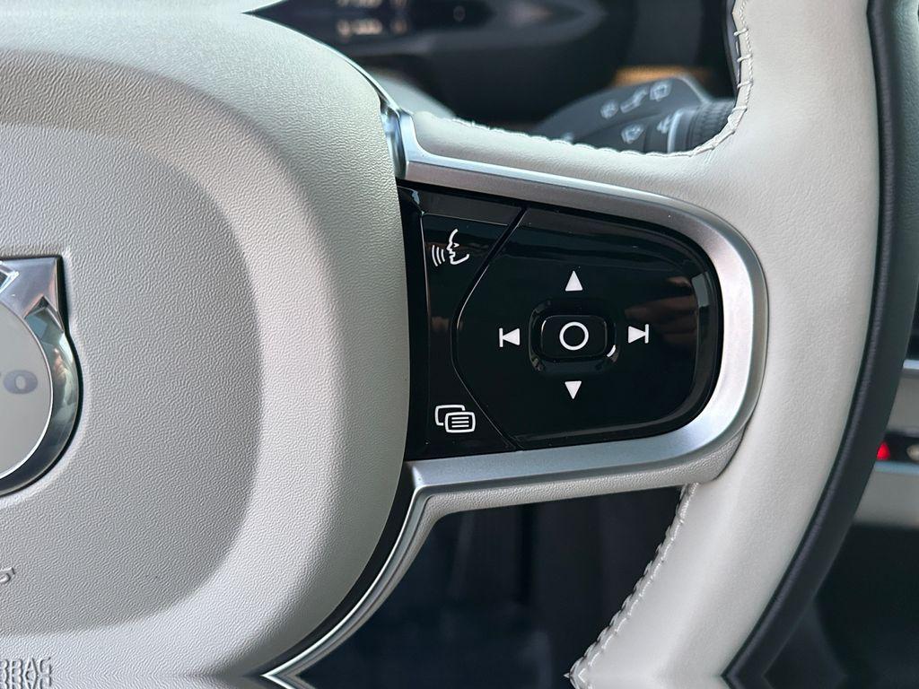 new 2026 Volvo XC90 Plug-In Hybrid car, priced at $84,205