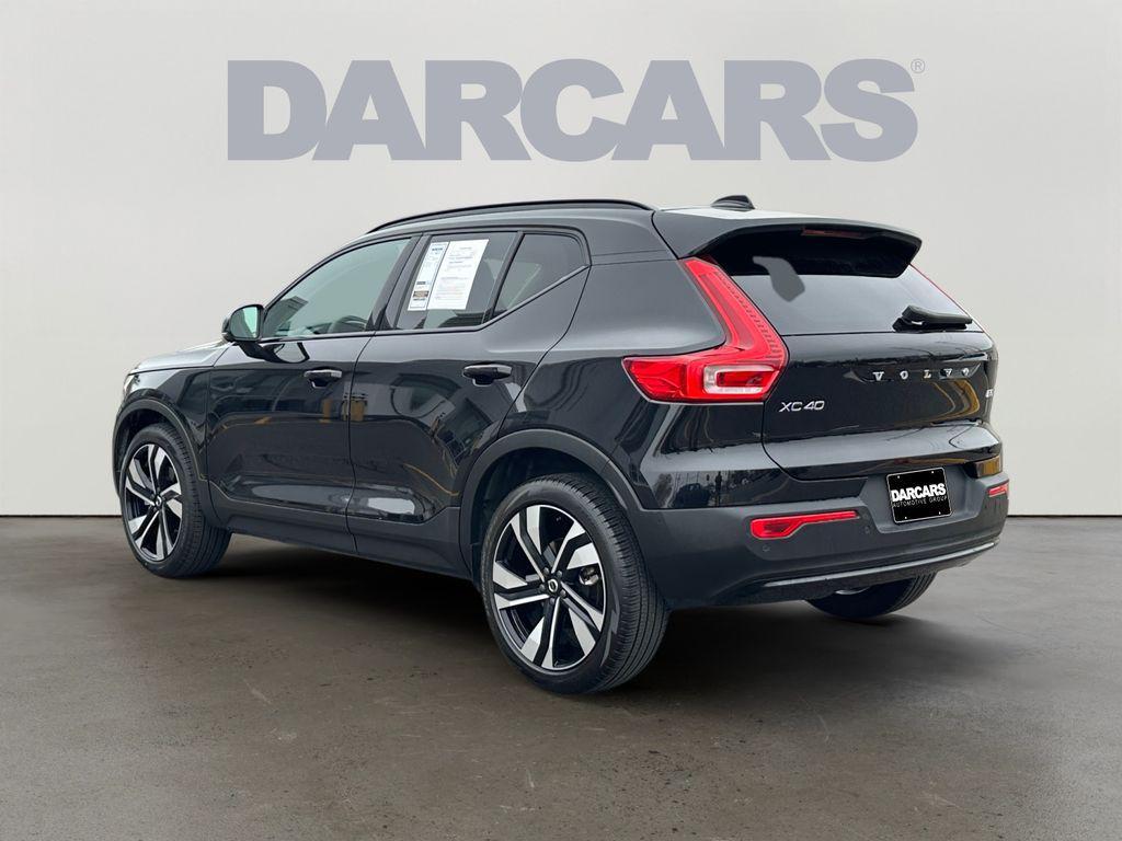 used 2025 Volvo XC40 car, priced at $31,200