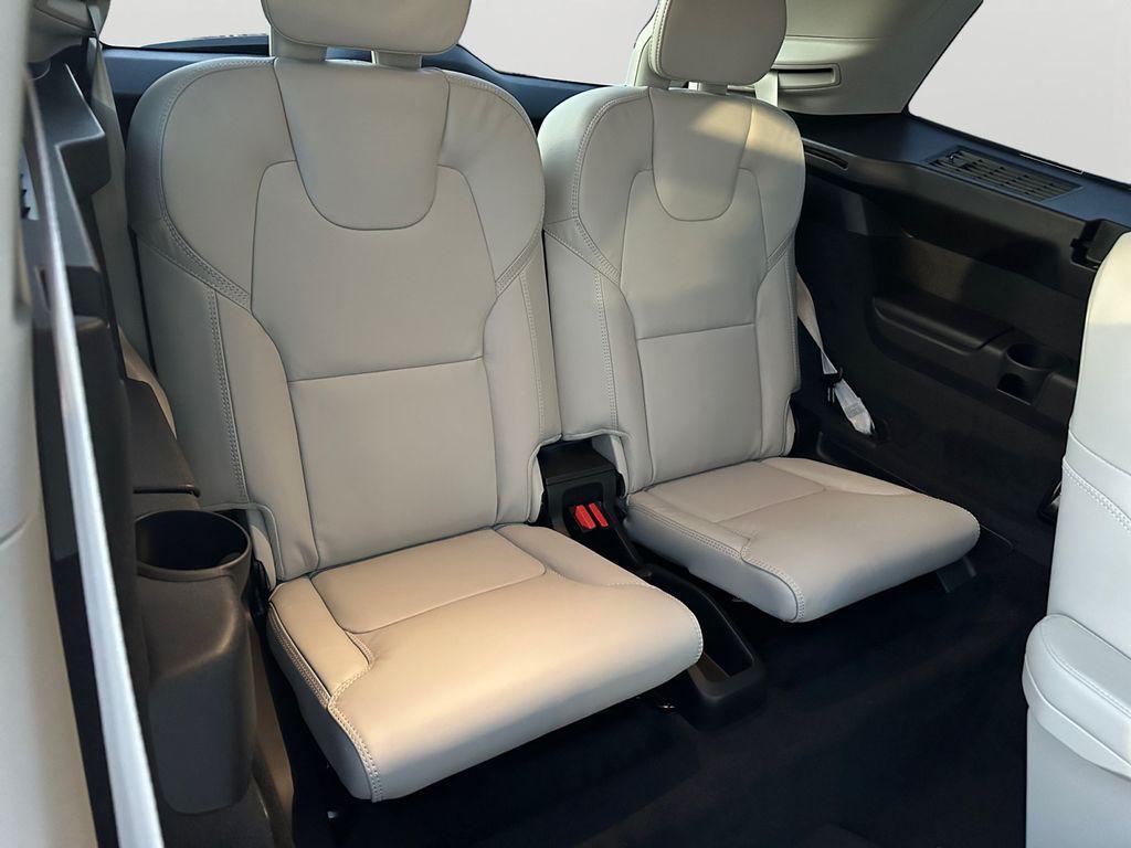 new 2026 Volvo XC90 car, priced at $72,245