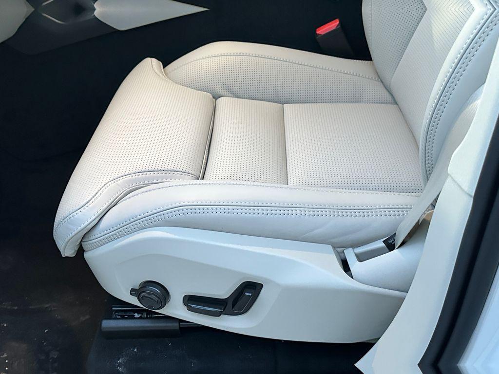 new 2026 Volvo XC90 car, priced at $72,245