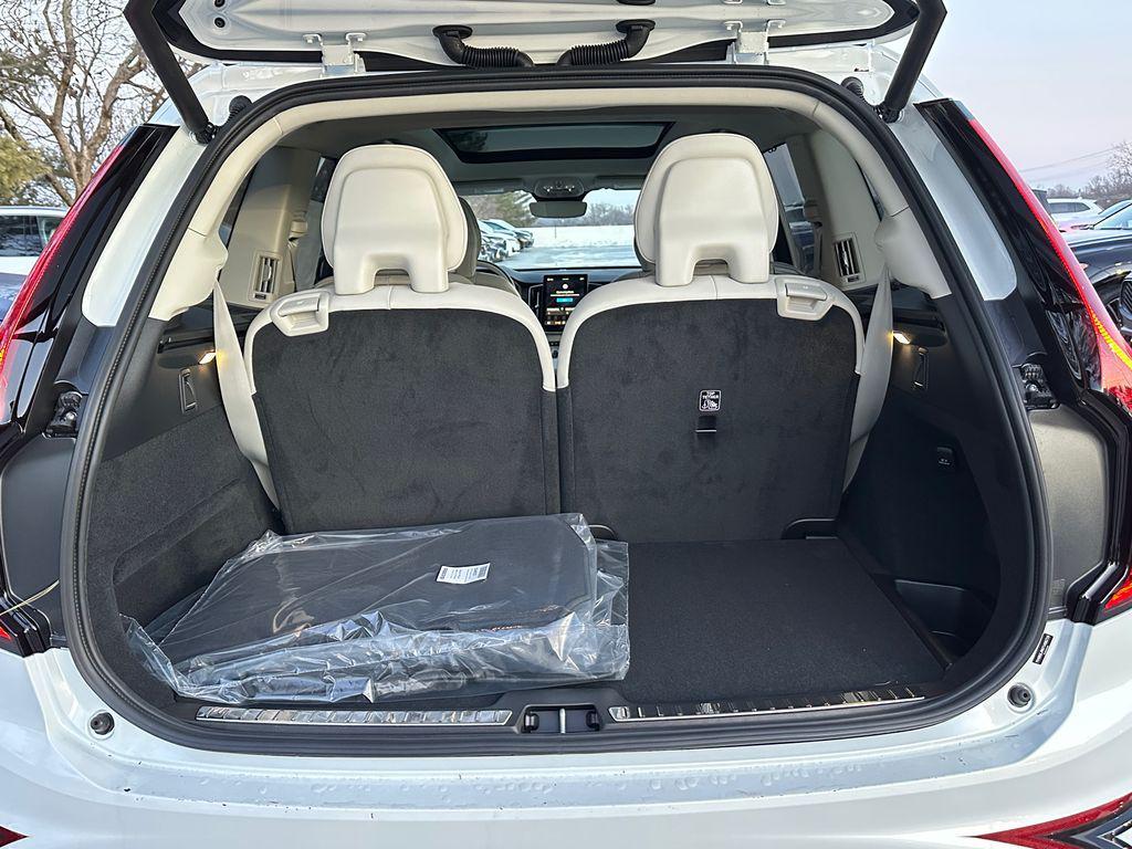 new 2026 Volvo XC90 car, priced at $72,245