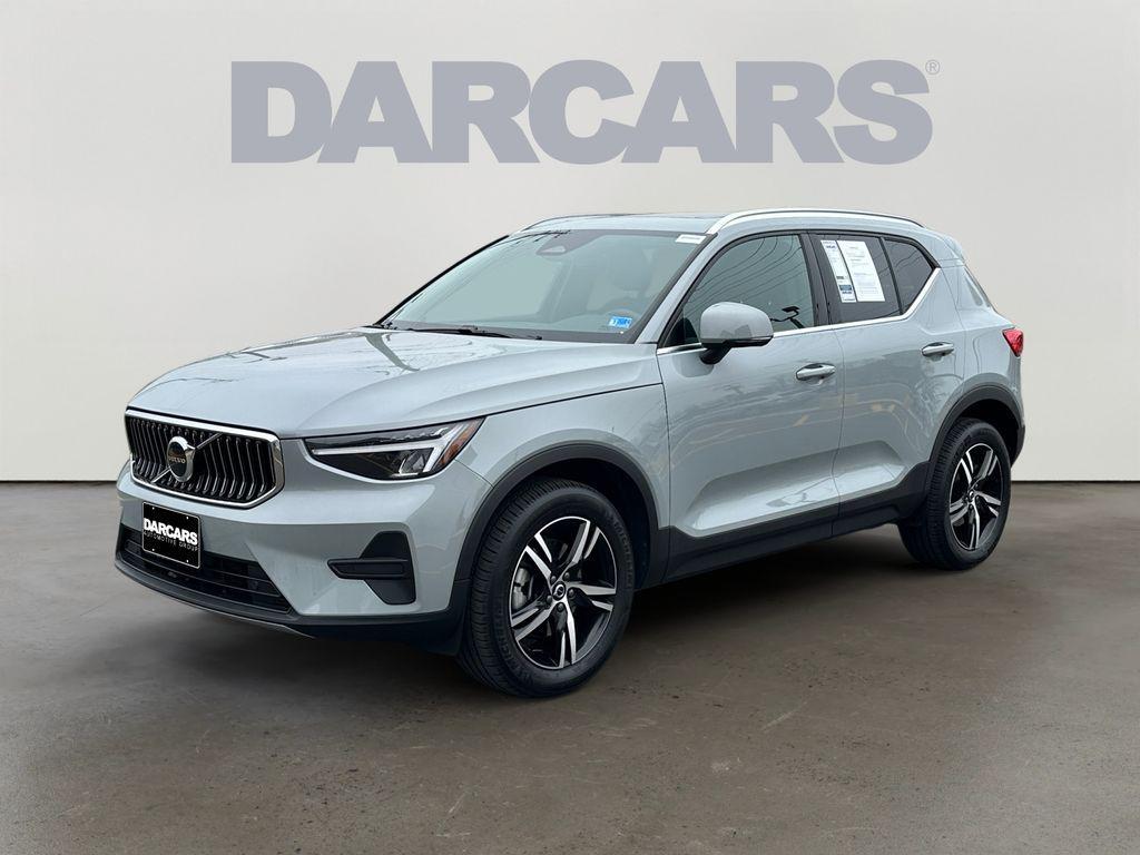 used 2025 Volvo XC40 car, priced at $28,500