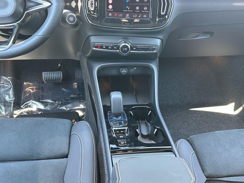 new 2026 Volvo XC40 car, priced at $55,378