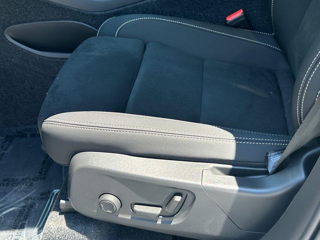 new 2026 Volvo XC40 car, priced at $55,378