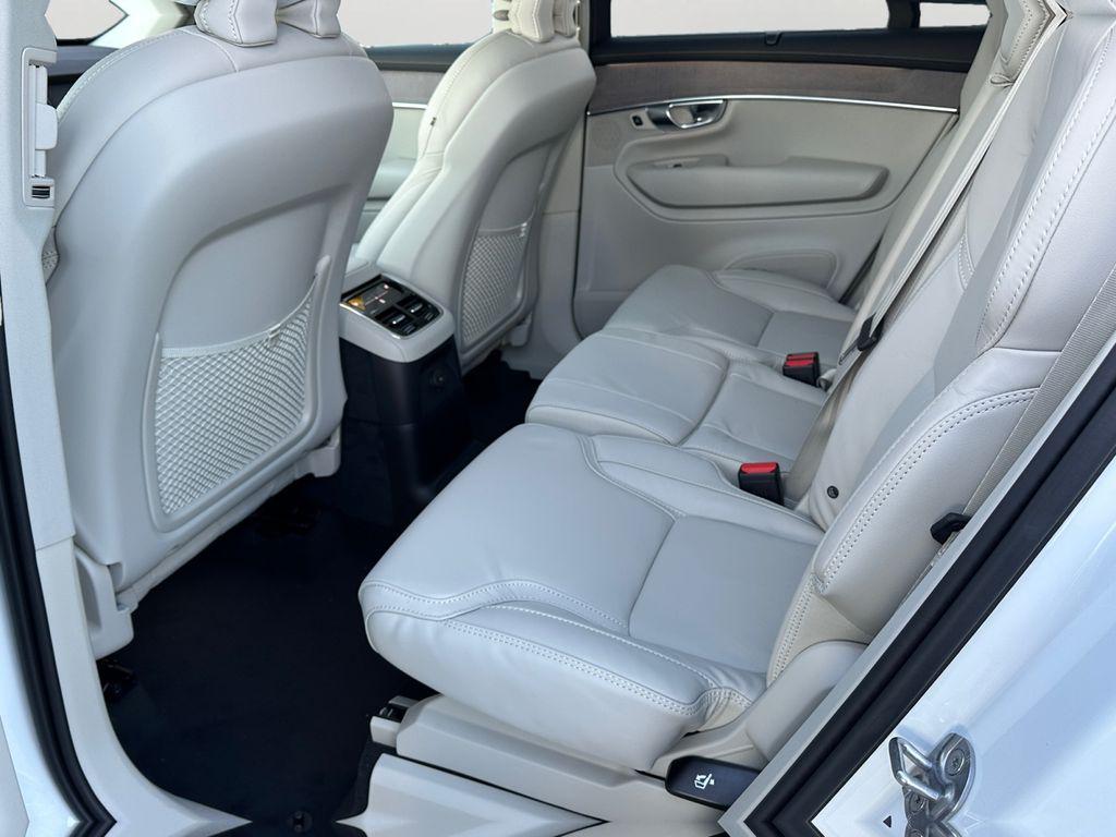 new 2026 Volvo XC90 Plug-In Hybrid car, priced at $85,495