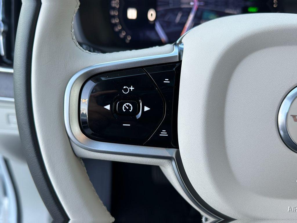 new 2026 Volvo XC90 Plug-In Hybrid car, priced at $85,495