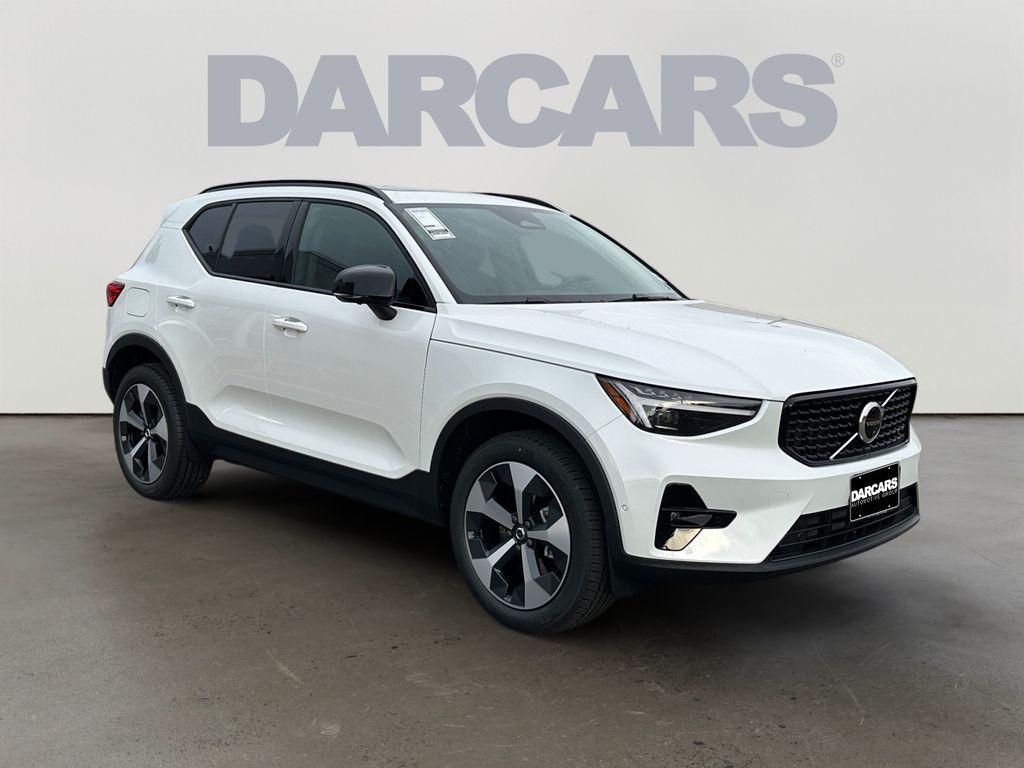 new 2026 Volvo XC40 car