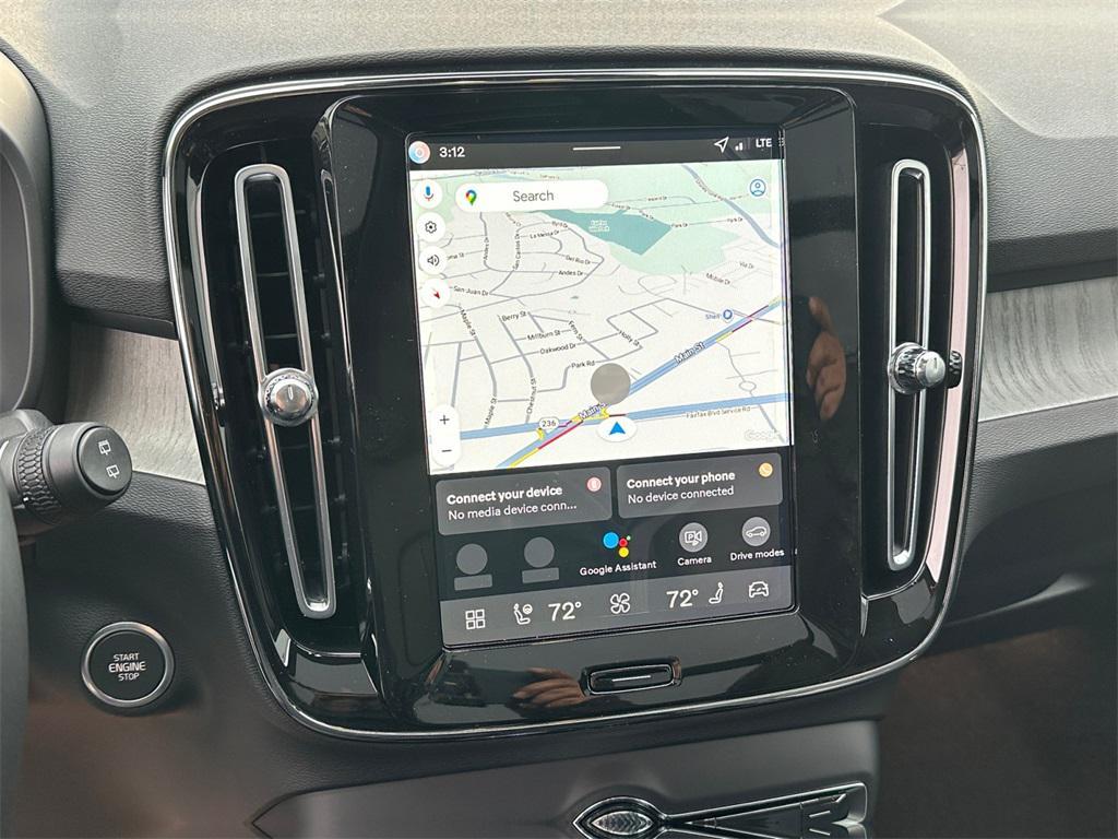 new 2026 Volvo XC40 car