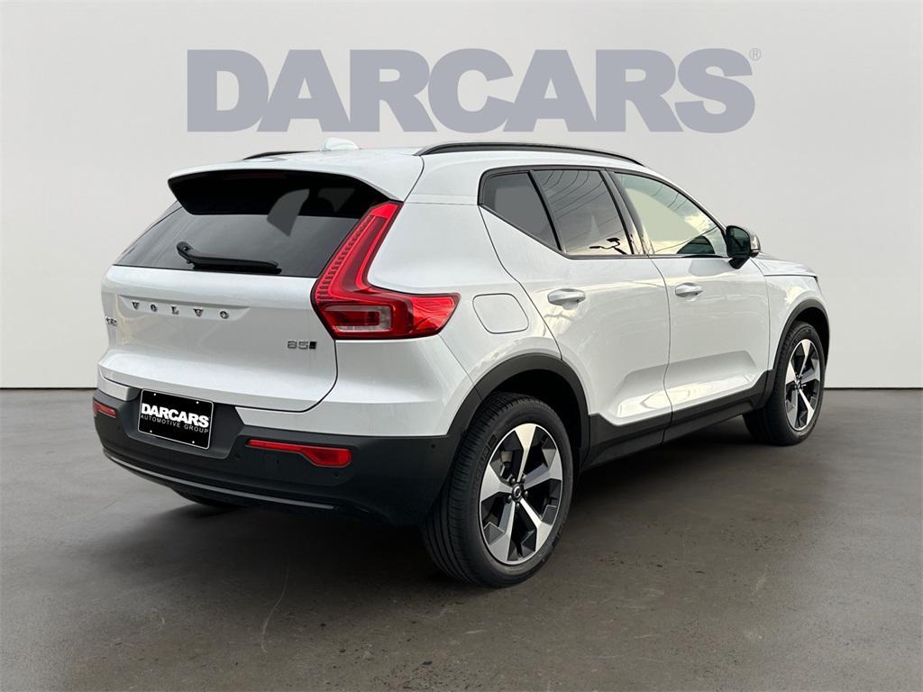new 2026 Volvo XC40 car