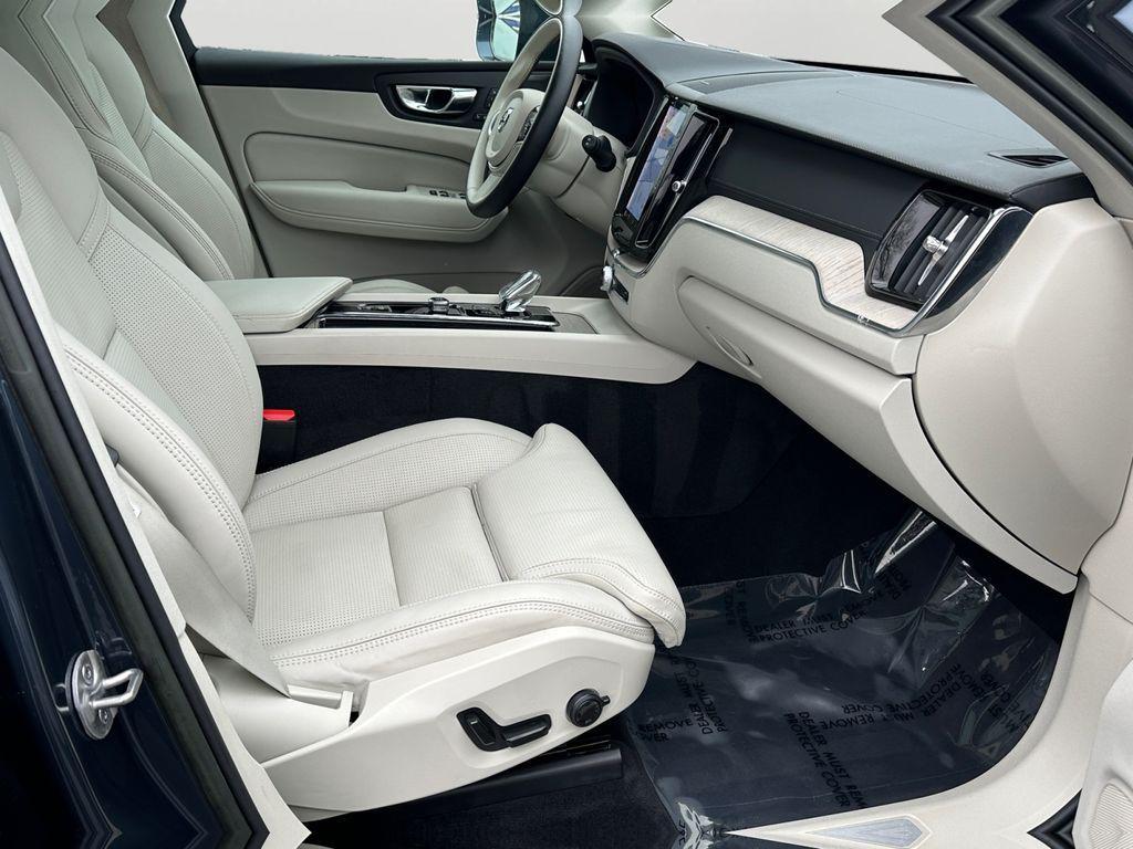 used 2022 Volvo XC60 car, priced at $32,300