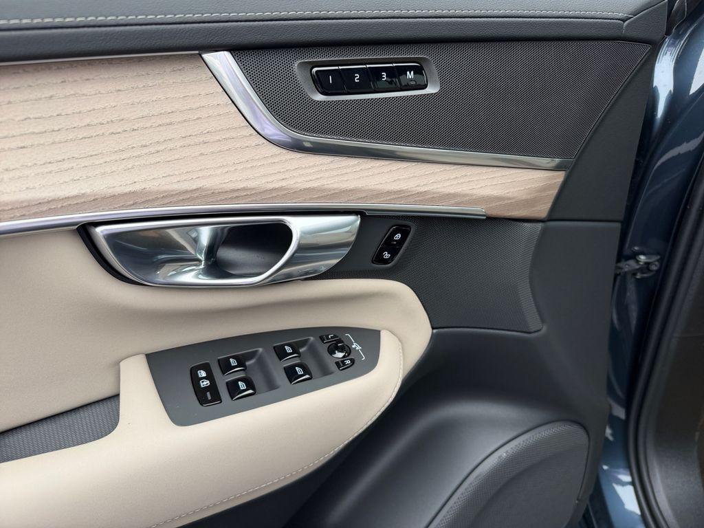 new 2026 Volvo XC90 car, priced at $69,695