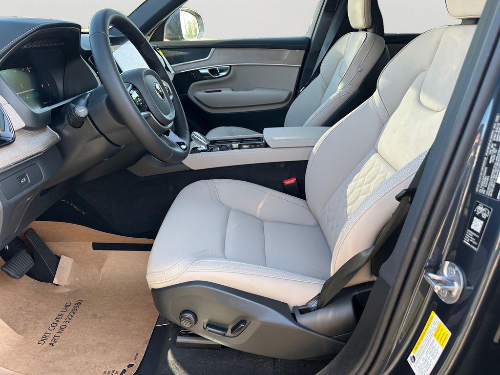 new 2026 Volvo XC90 car, priced at $71,634