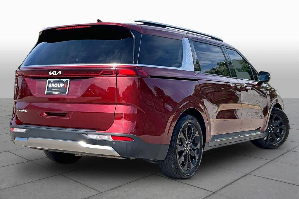 used 2024 Kia Carnival car, priced at $39,215