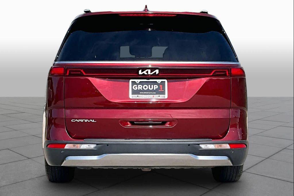 used 2024 Kia Carnival car, priced at $39,215