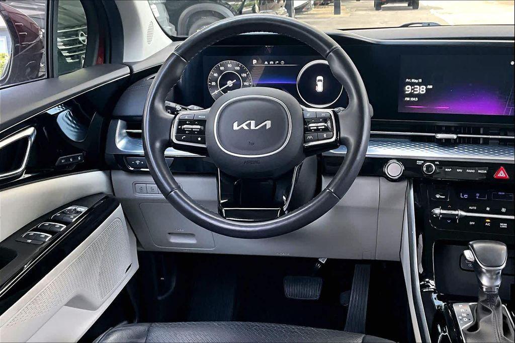 used 2024 Kia Carnival car, priced at $39,215