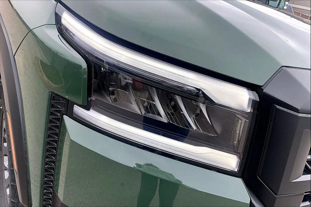 new 2026 Nissan Frontier car, priced at $45,445