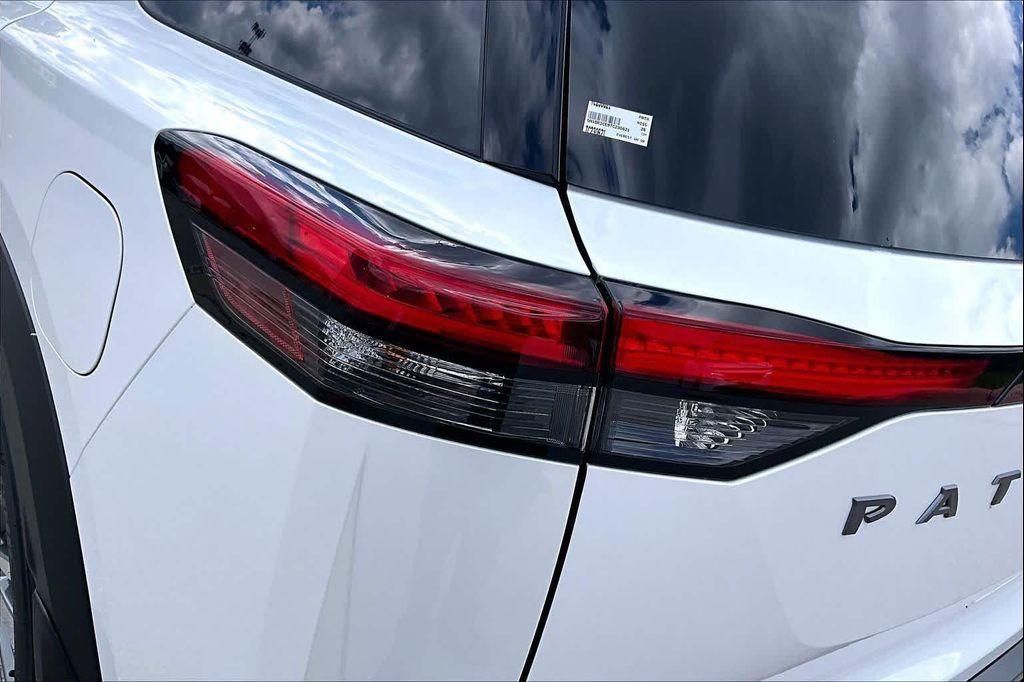 new 2026 Nissan Pathfinder car, priced at $44,335
