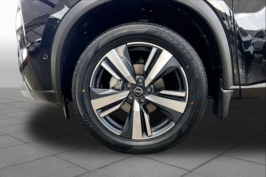 used 2023 Nissan Rogue car, priced at $28,126