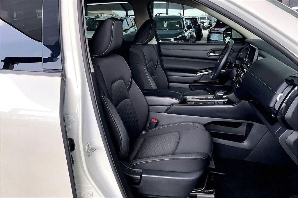 used 2022 Nissan Pathfinder car, priced at $24,614