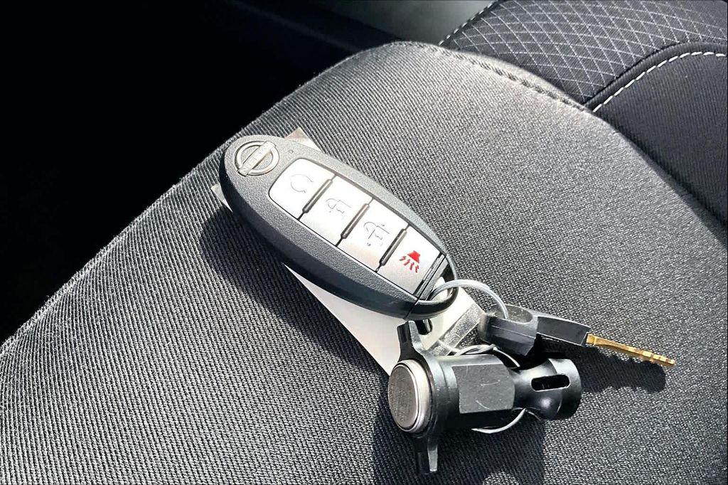used 2022 Nissan Pathfinder car, priced at $24,614