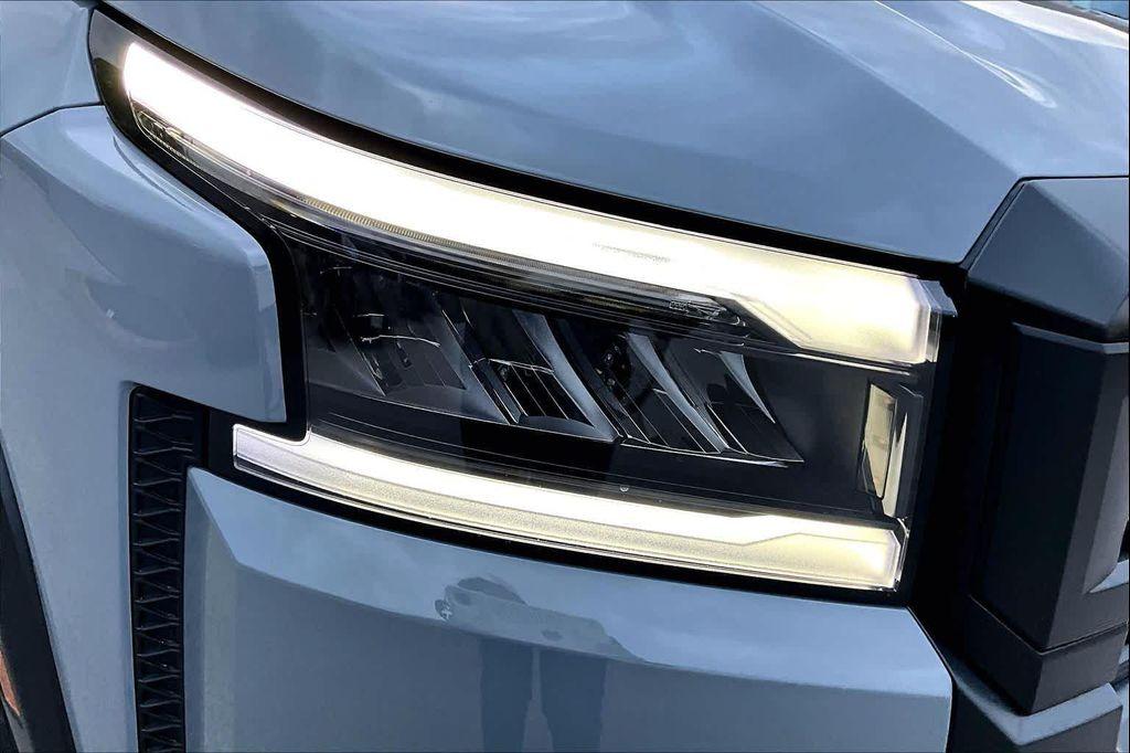 new 2026 Nissan Frontier car, priced at $43,335