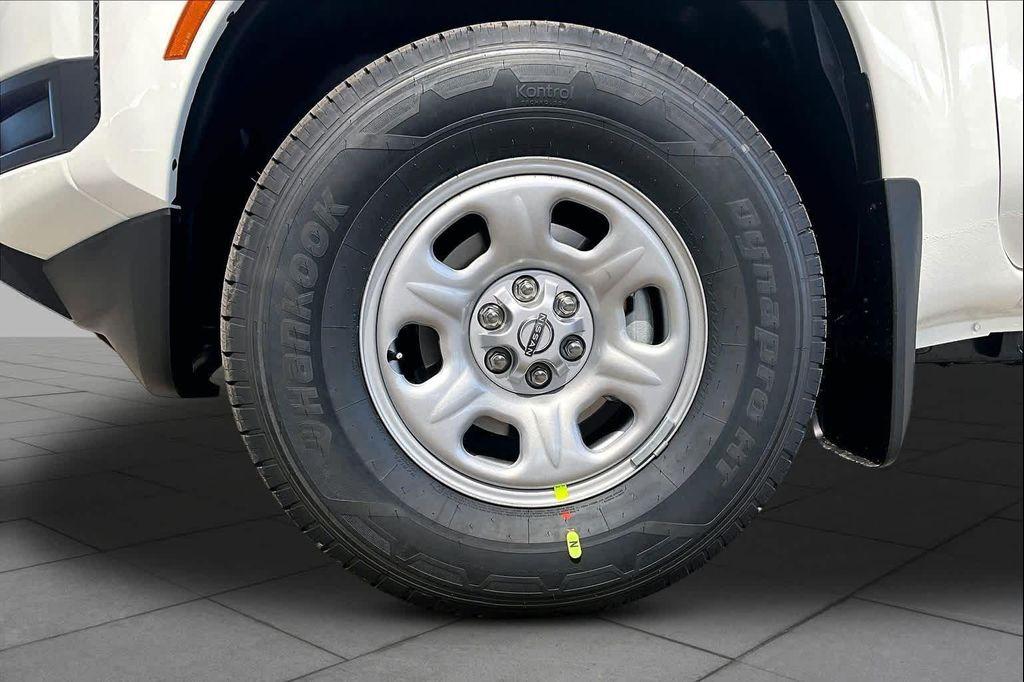 new 2026 Nissan Frontier car, priced at $32,115