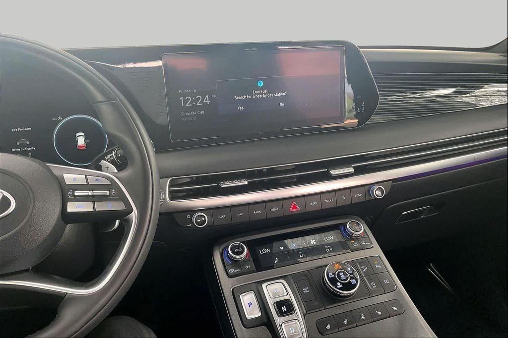 used 2024 Hyundai Palisade car, priced at $40,170