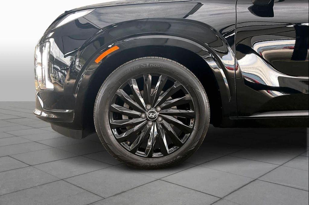 used 2024 Hyundai Palisade car, priced at $40,170