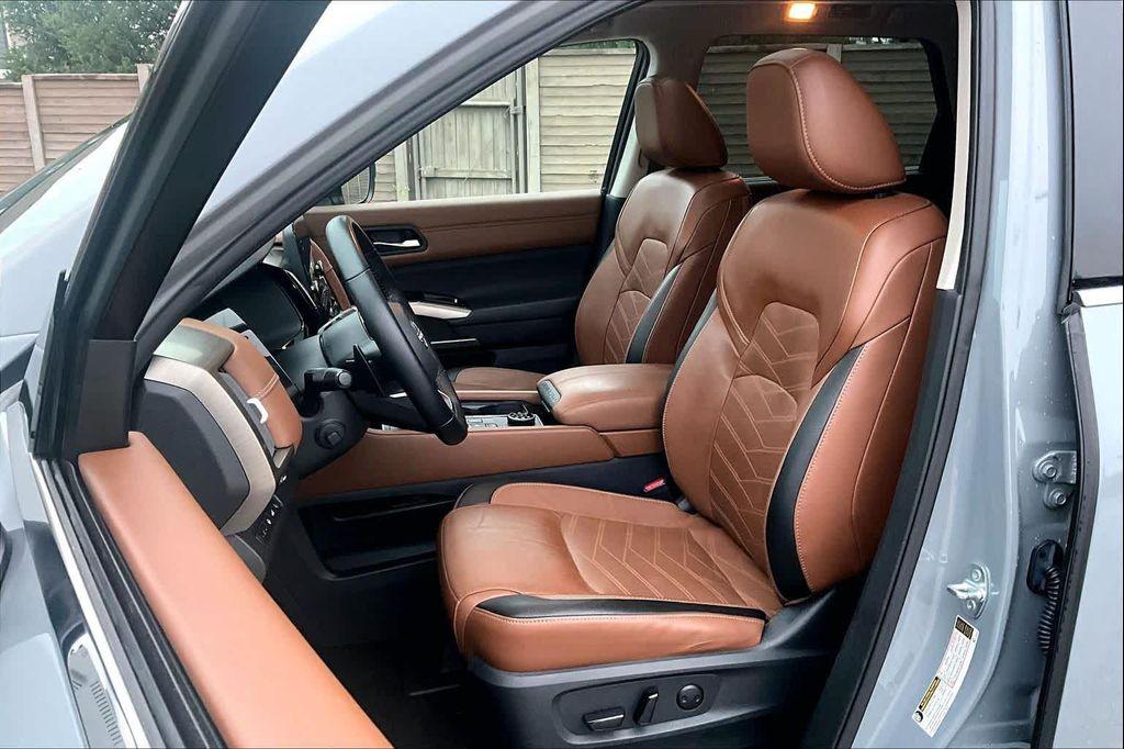 used 2023 Nissan Pathfinder car, priced at $35,244