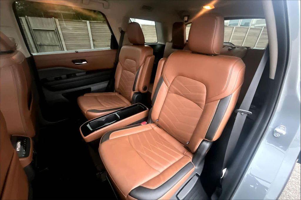 used 2023 Nissan Pathfinder car, priced at $35,244