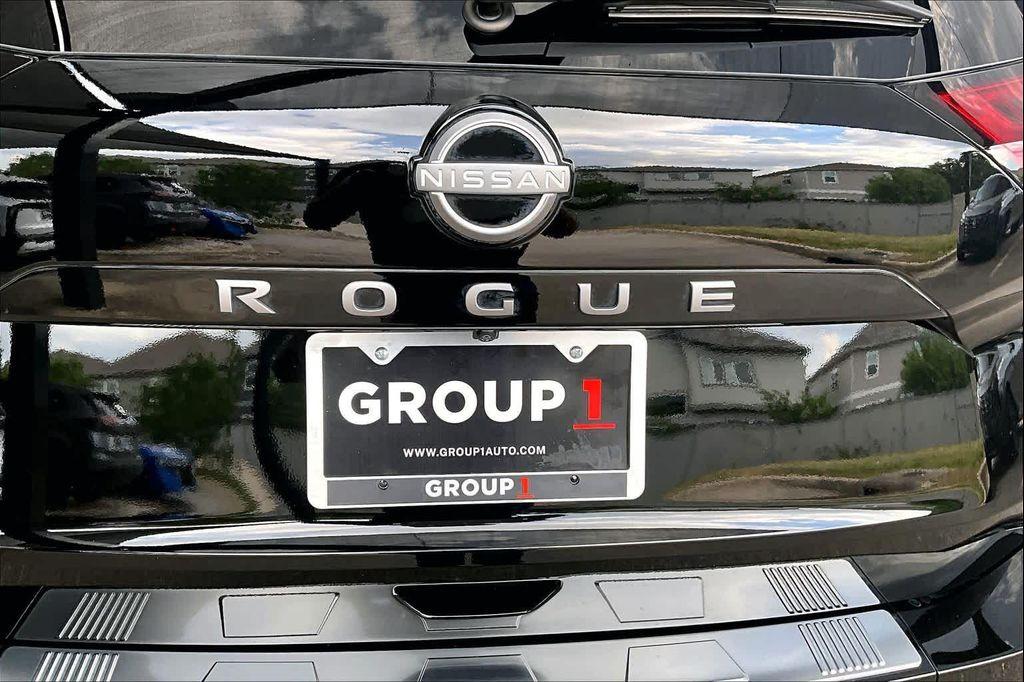 used 2025 Nissan Rogue car, priced at $27,034