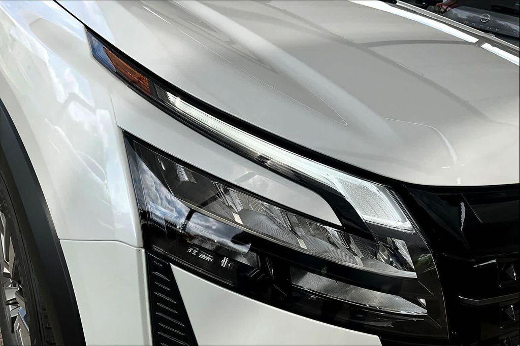 new 2026 Nissan Pathfinder car, priced at $42,335