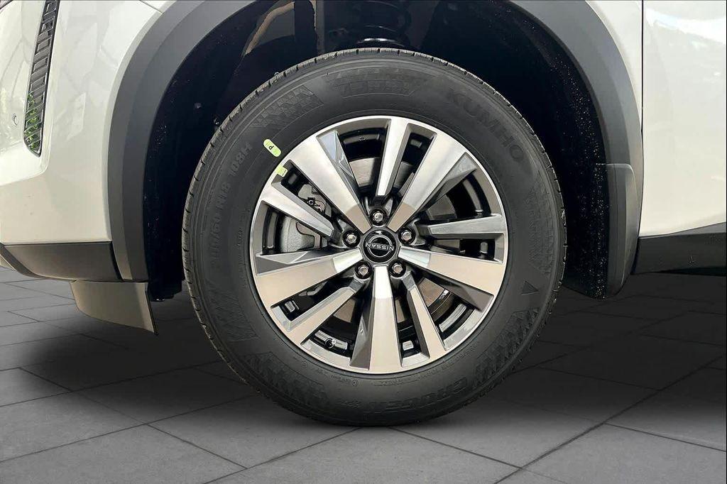 new 2026 Nissan Pathfinder car, priced at $42,335