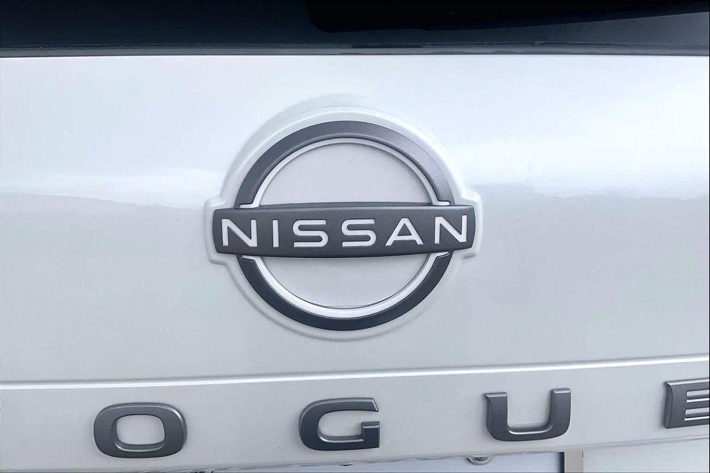 new 2026 Nissan Rogue car, priced at $37,722