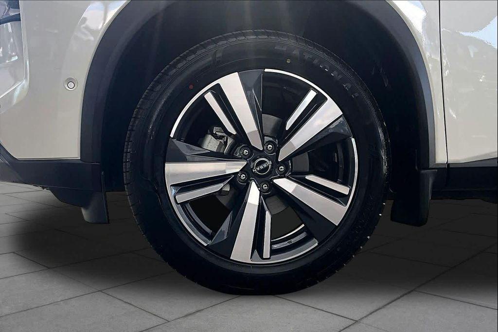 used 2023 Nissan Rogue car, priced at $25,731