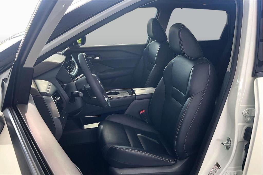 used 2023 Nissan Rogue car, priced at $25,731