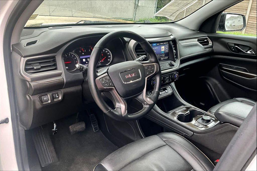 used 2023 GMC Acadia car, priced at $29,120