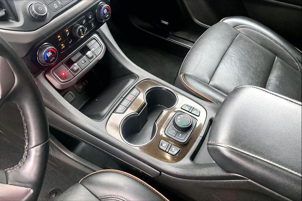 used 2023 GMC Acadia car, priced at $29,120