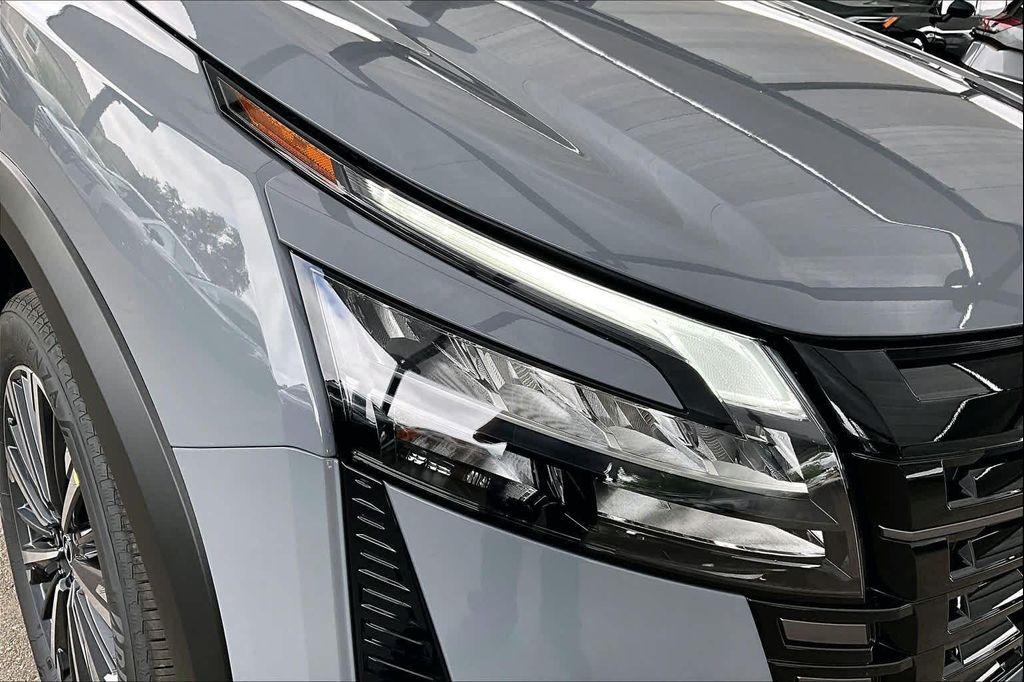 new 2026 Nissan Pathfinder car, priced at $49,615