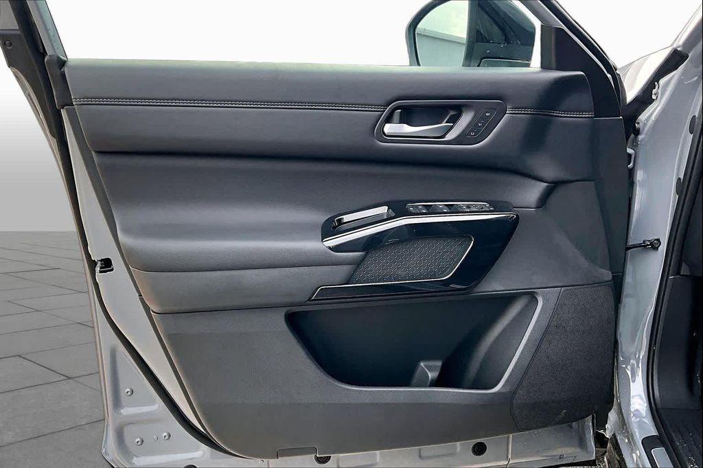 new 2026 Nissan Pathfinder car, priced at $51,565