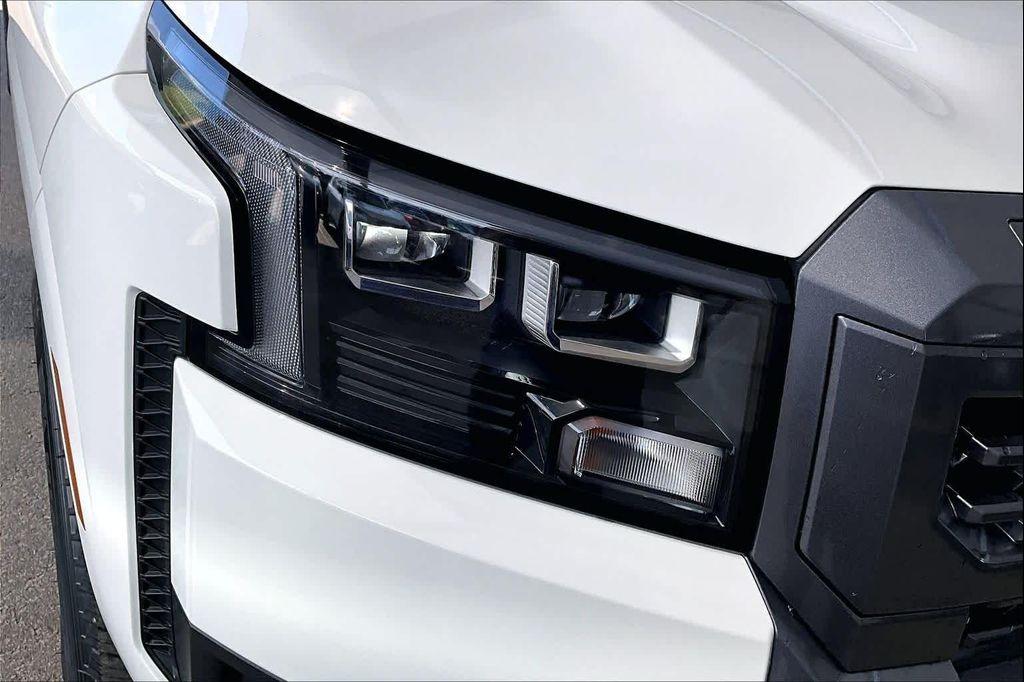 new 2026 Nissan Frontier car, priced at $39,690