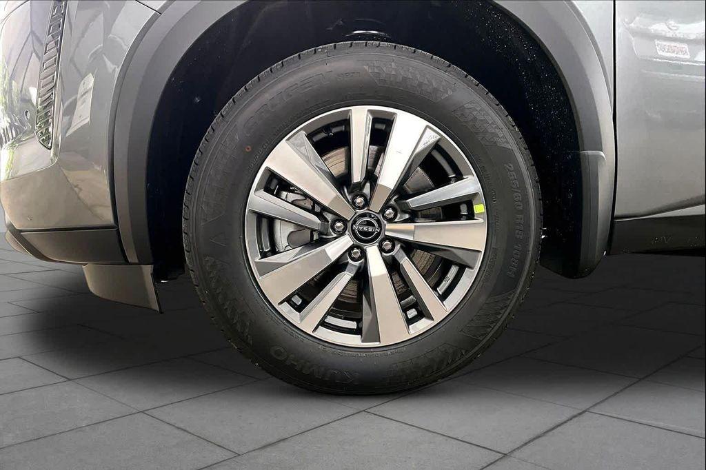 new 2026 Nissan Pathfinder car, priced at $42,265