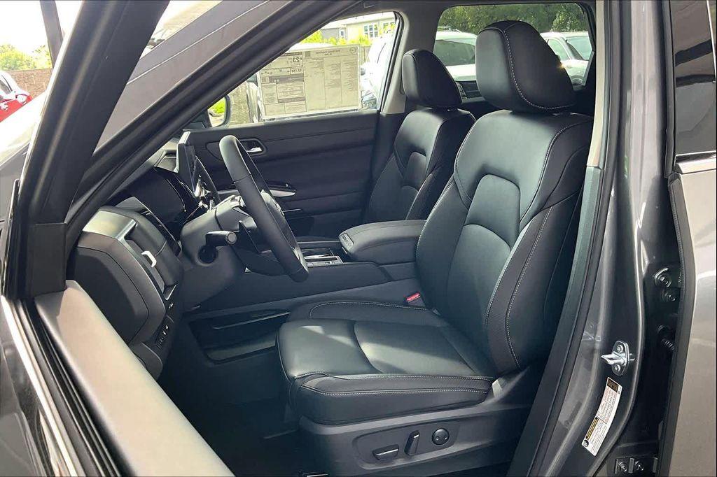 new 2026 Nissan Pathfinder car, priced at $42,265